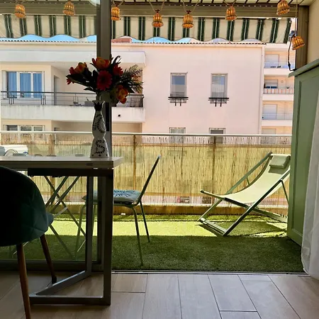דירה Le Fregate 2 By Apirent #airconditioning #terrasse #central