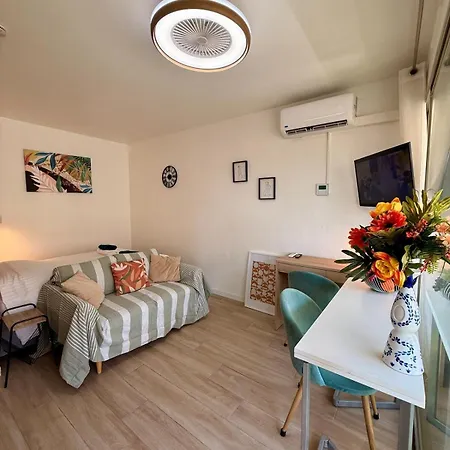 Le Fregate 2 By Apirent #airconditioning #terrasse #central דירה *