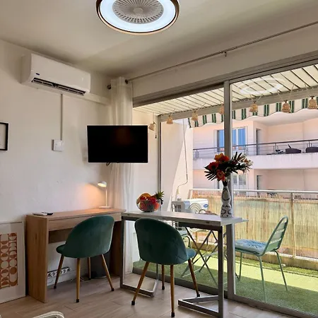 Le Fregate 2 By Apirent #airconditioning #terrasse #central * קאן